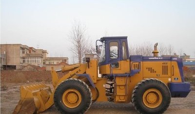 木材破碎机的结构设计示意图